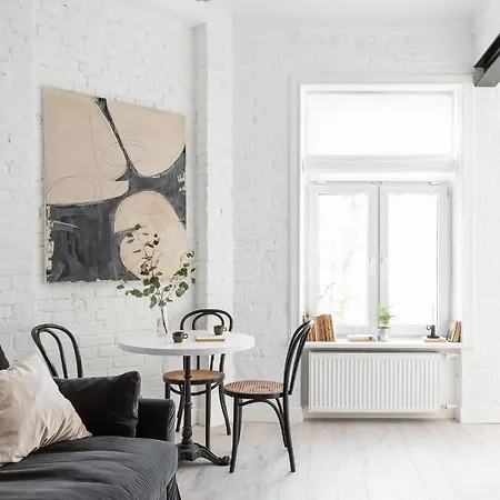 Lwowska - Lwowska 9 *